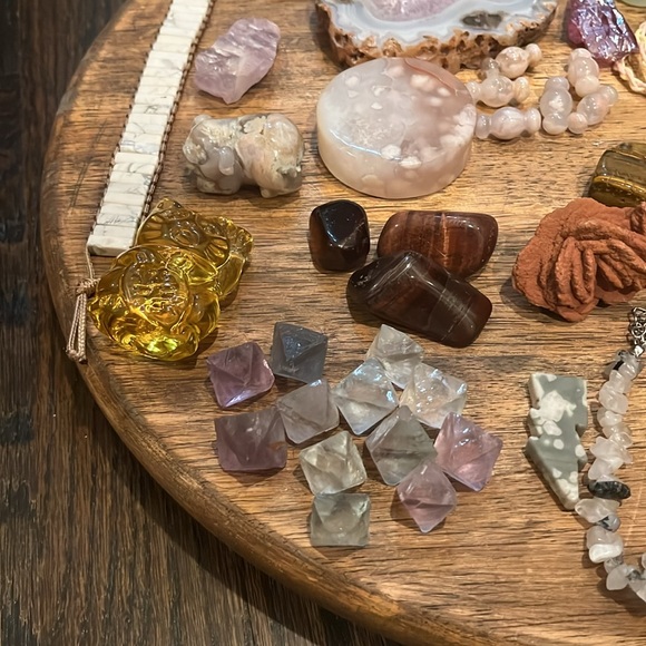 Updated picks! Pick 3/$15 Crystal Bundle - Picture 5 of 9